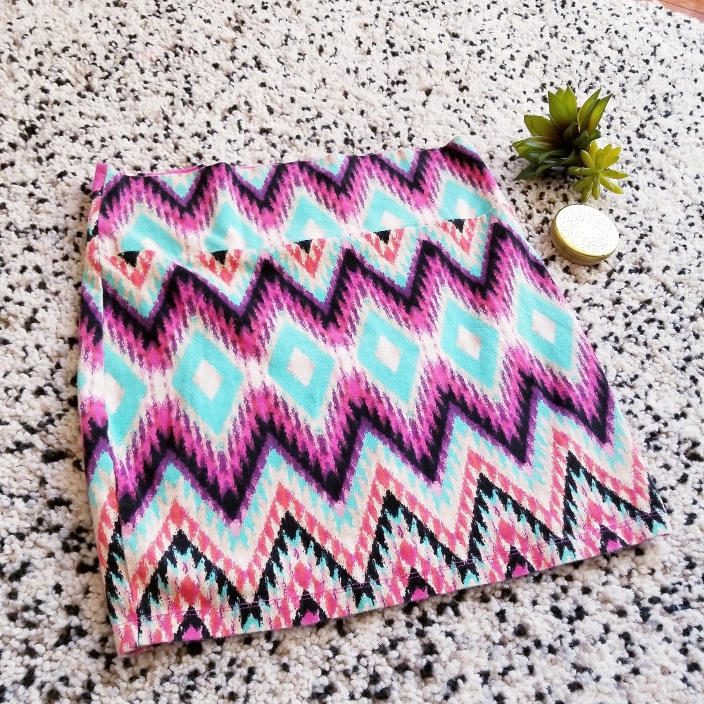 Patterned Bodycon Skirt